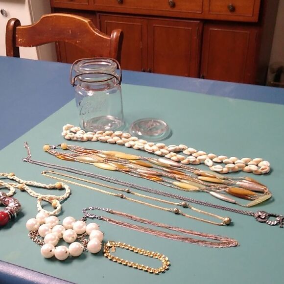 Elegant Multi-Color Jewelry Vintage Pint Jar Cottagecore Grandmacore - Picture 1 of 9